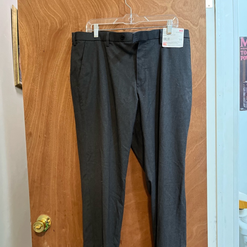 Mens NWT Heattech Gray Dress Pants 38 x 34
